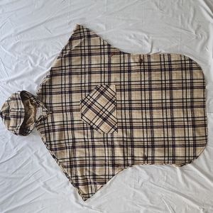 Pendleton plaid cape with hood 100% Virgin wool tan, navy brown